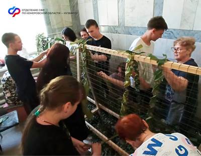 0509_ОСФР_Активисты Центров общения старшего поколения поддерживают участников СВО (Копировать).jpg